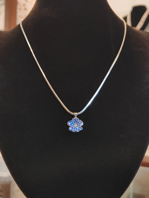 Chain With Fancy Flower Pendant