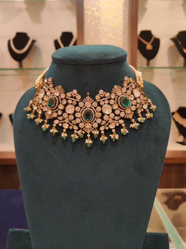 Victorian Emerald Choker With Swarovski Pearls