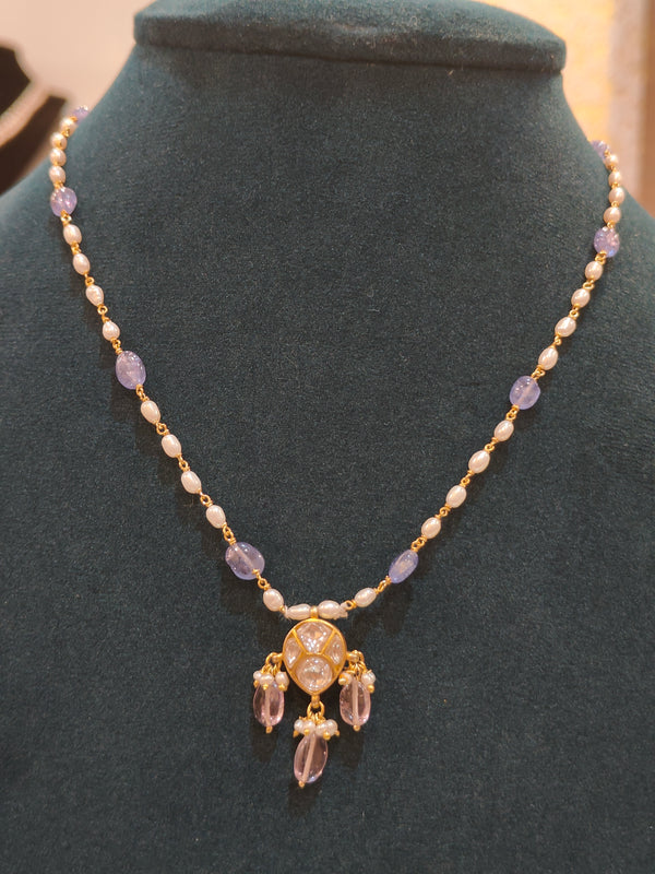 White Kundan Pendant With Pearl Tharmala