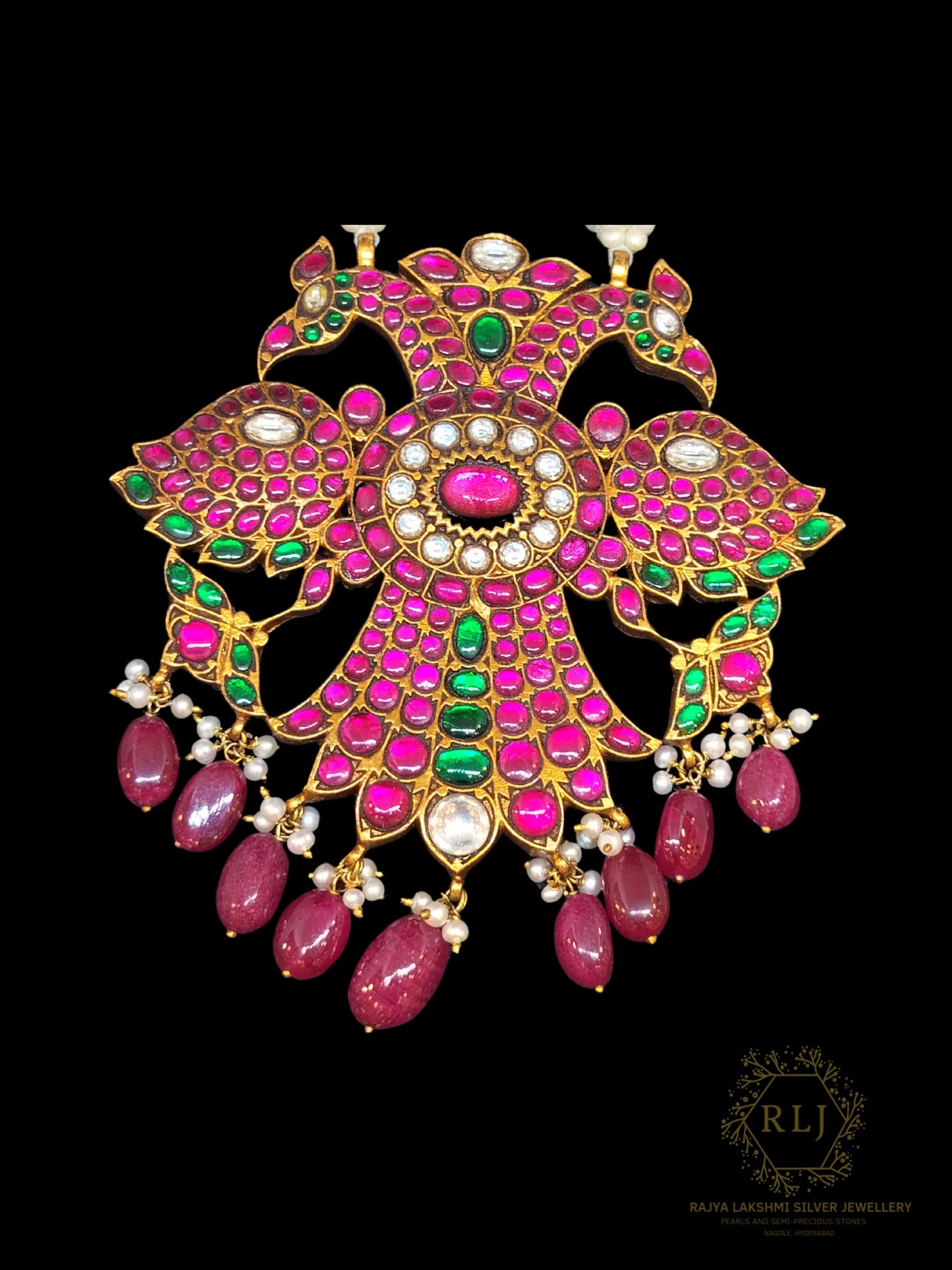 Kundan Pearls