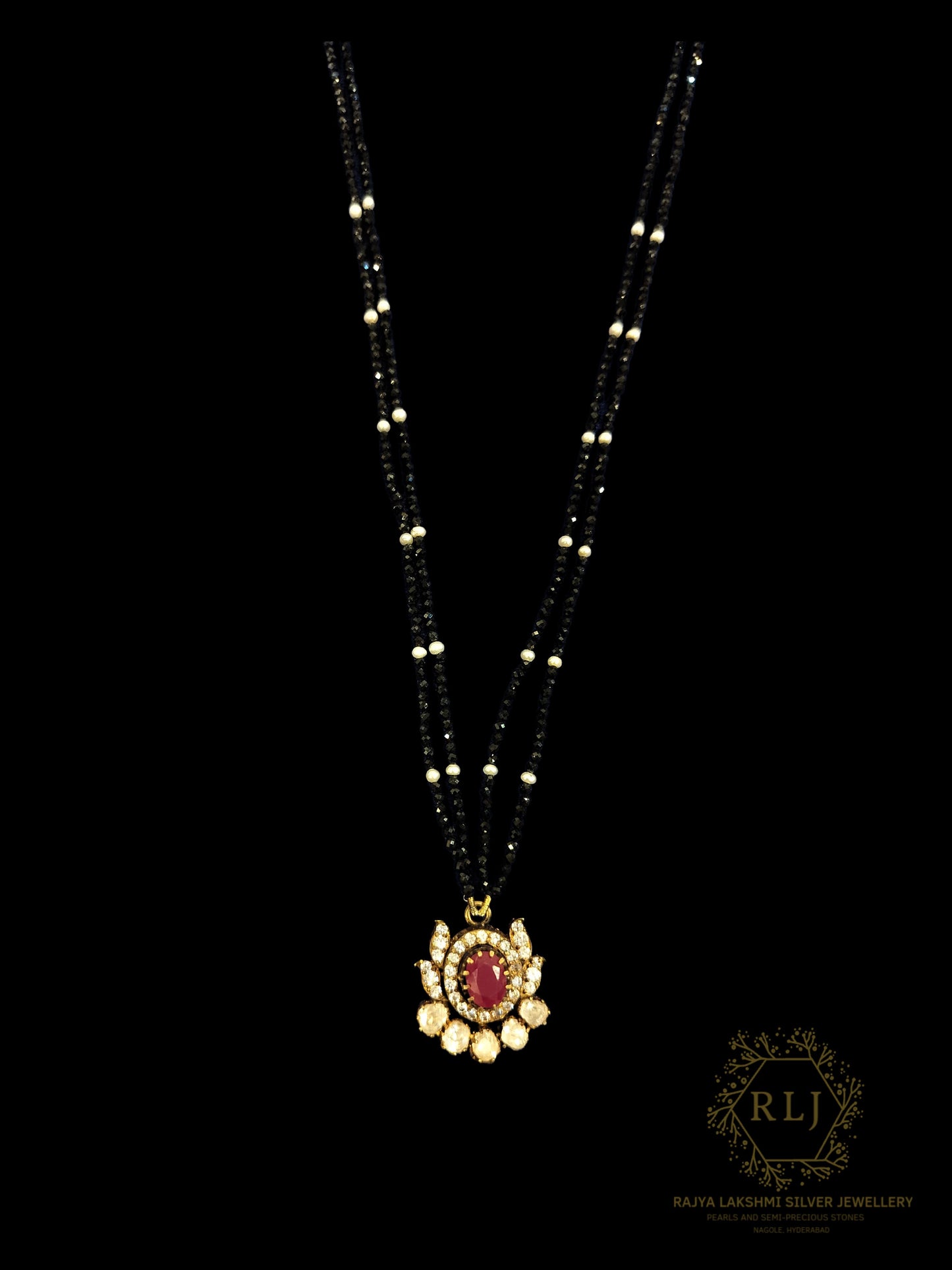 Victorian  Lotus Black Pearl